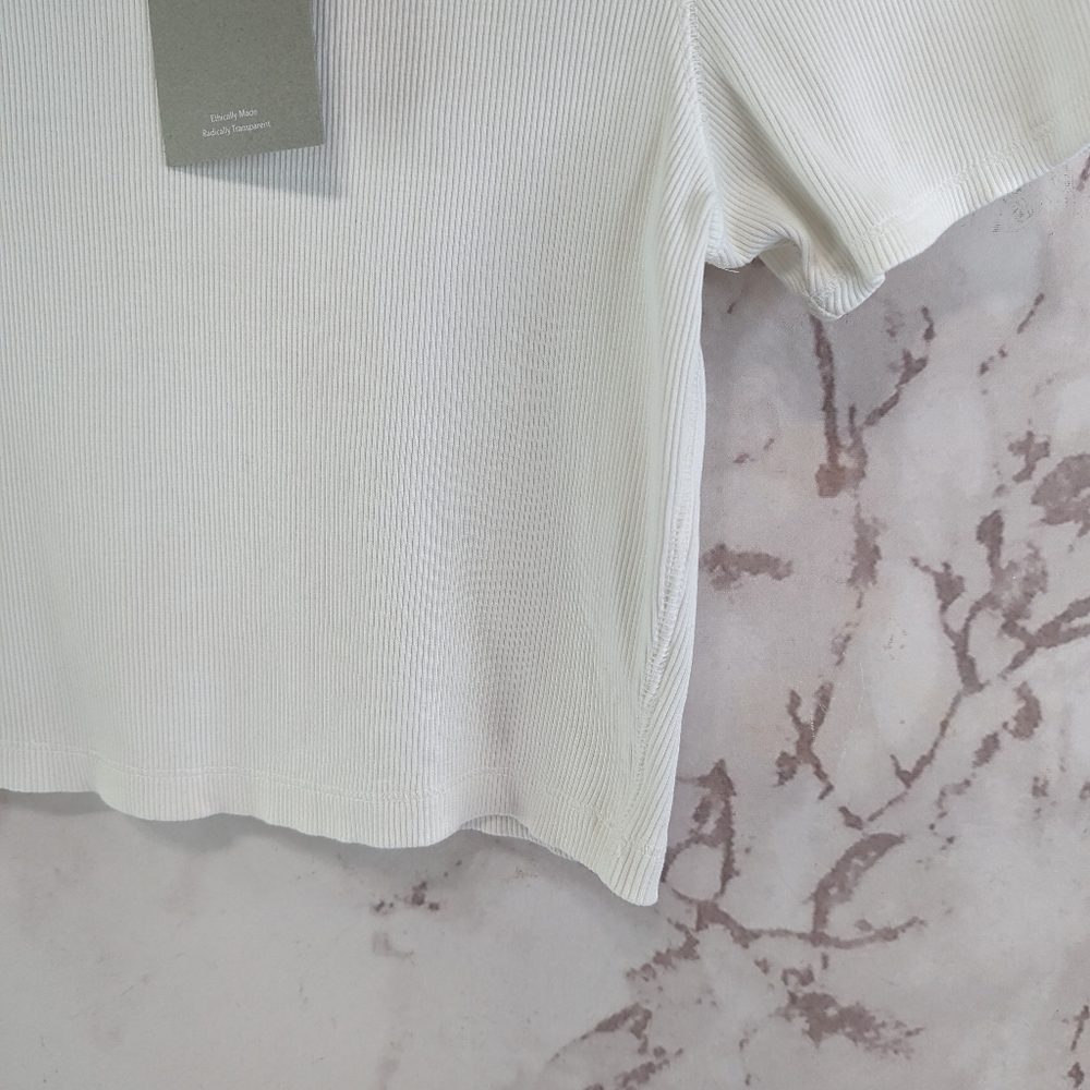 Everlane White Short Sleeve Tee - Picture 5 of 12